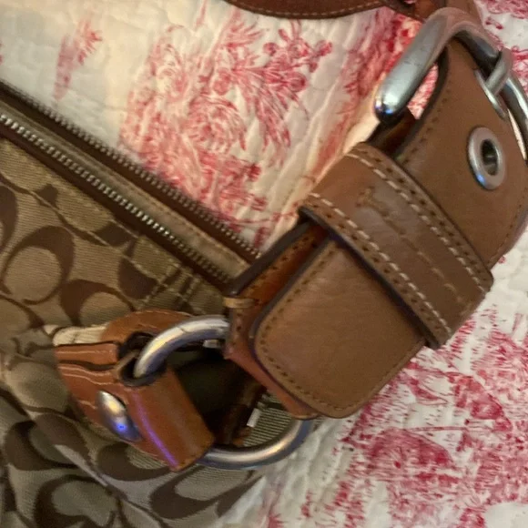 Coach HOBO Bag and Matching Wallet. Y2K and looking great./1 owner. Auth/Coach - Picture 16 of 16